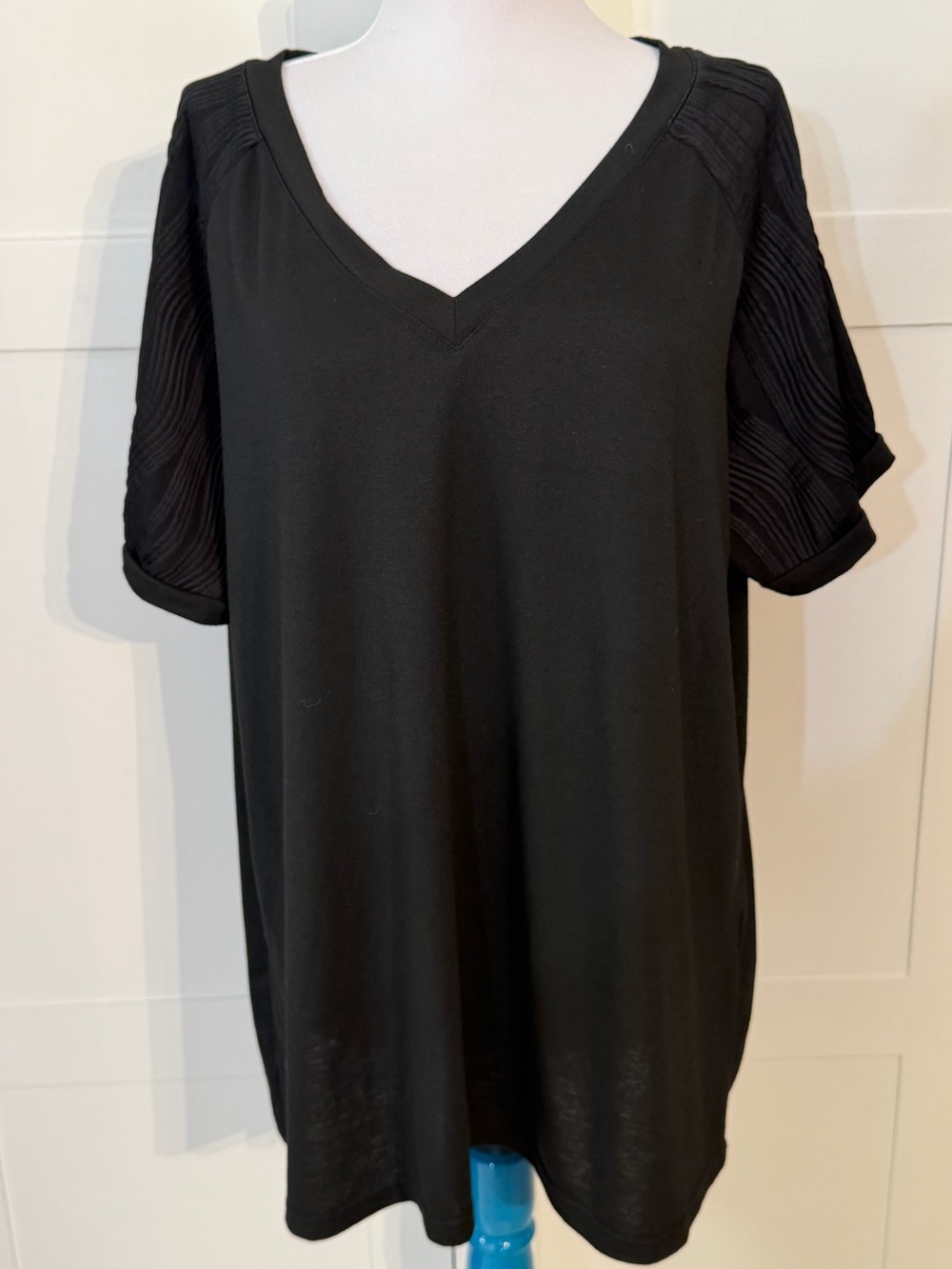 Black V-Neck Short Sleeve Women's Top